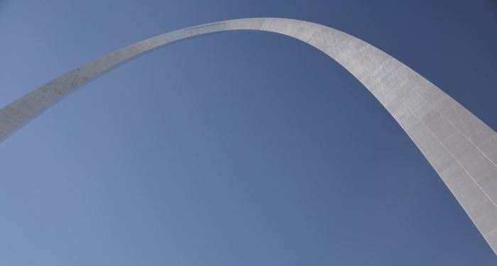 a section of the Gateway Arch at an angle from the bottom
